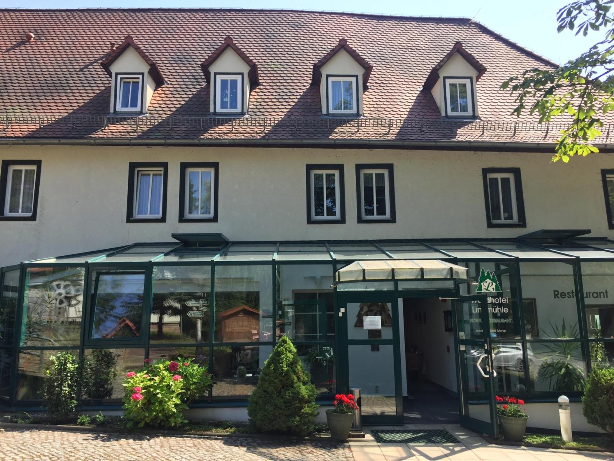 Waldhotel Linzmuehle Kahla  Esterno foto